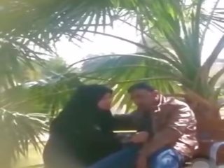 Arab miláčik dáva rana práce v park, zadarmo hd xxx film de