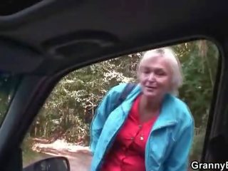 Old granny rides my prick right in the car