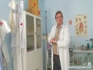 Nada Visits Her Gyno medical man For perfected Pussy Speculum Gyno
