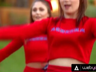 Ariana marie frangia suo rude cheerleader squadra capitano con dakota skye e loro nuovo aggiunta adulti clip clip